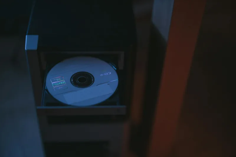 Photoshop Pirates and Fortune 500 CEOs: The Burned CD Underground That Built Modern Tech